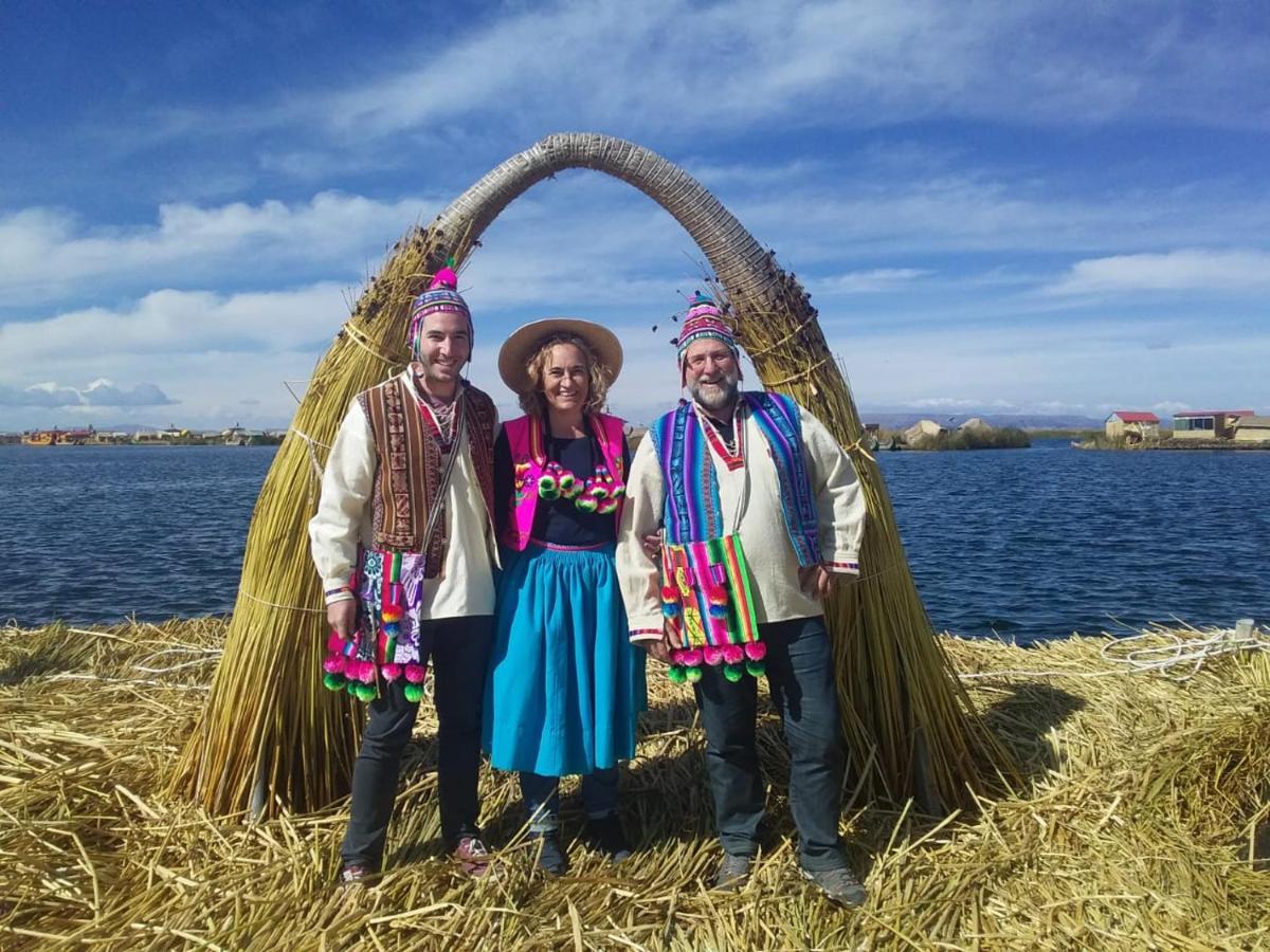 Los Uros Puno Buitenkant foto