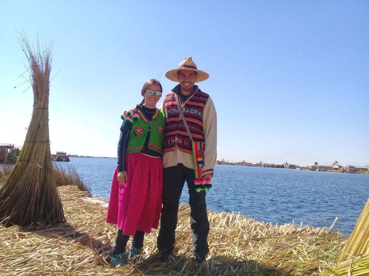 Los Uros Puno Buitenkant foto