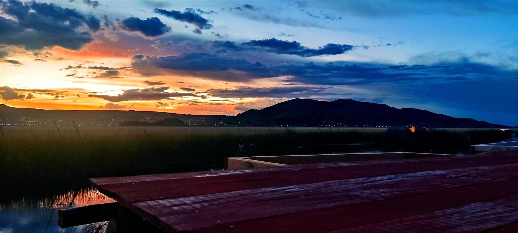 Los Uros Puno Buitenkant foto